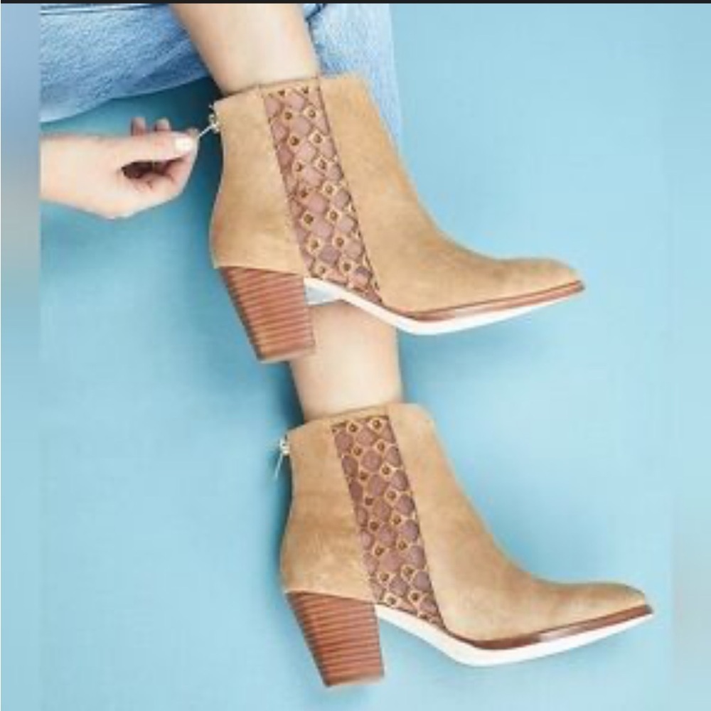 Anthropologie Suede Ankle Boots Embroidered Mesh Panel Block Heel Boho Size 8